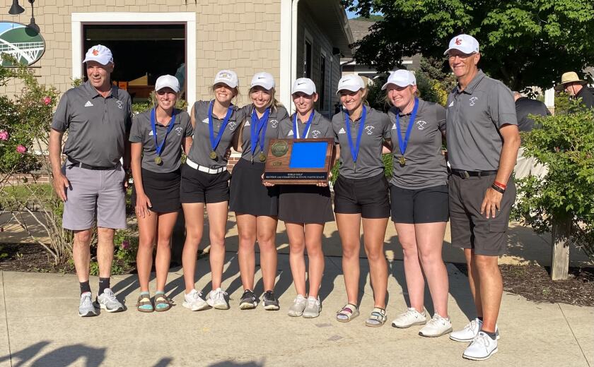 Lake City girls golf.jpg