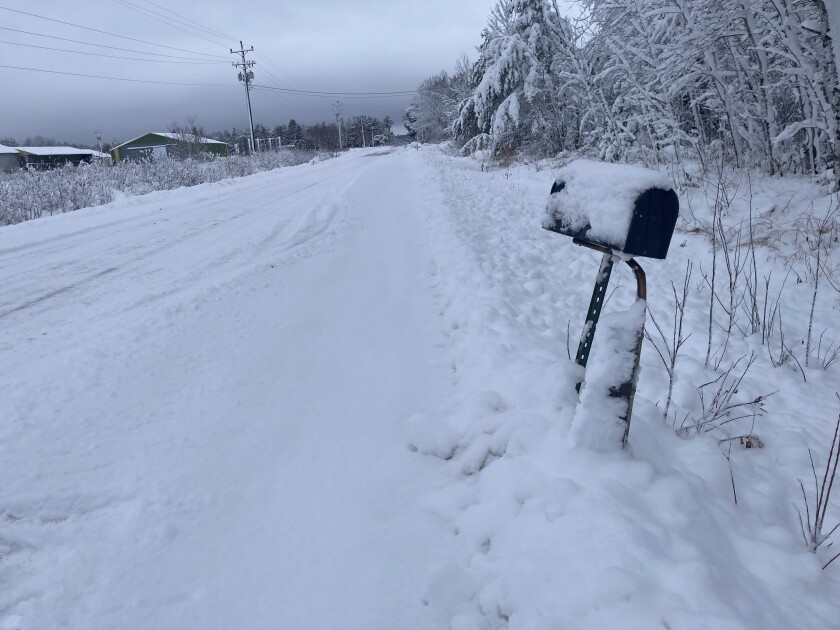 Snow plow mailbox
