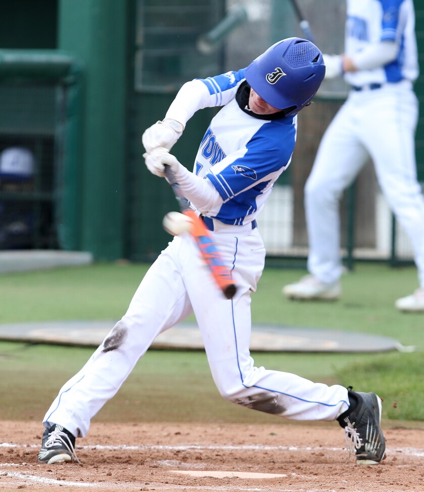 jhs baseball hoyt hit.jpg