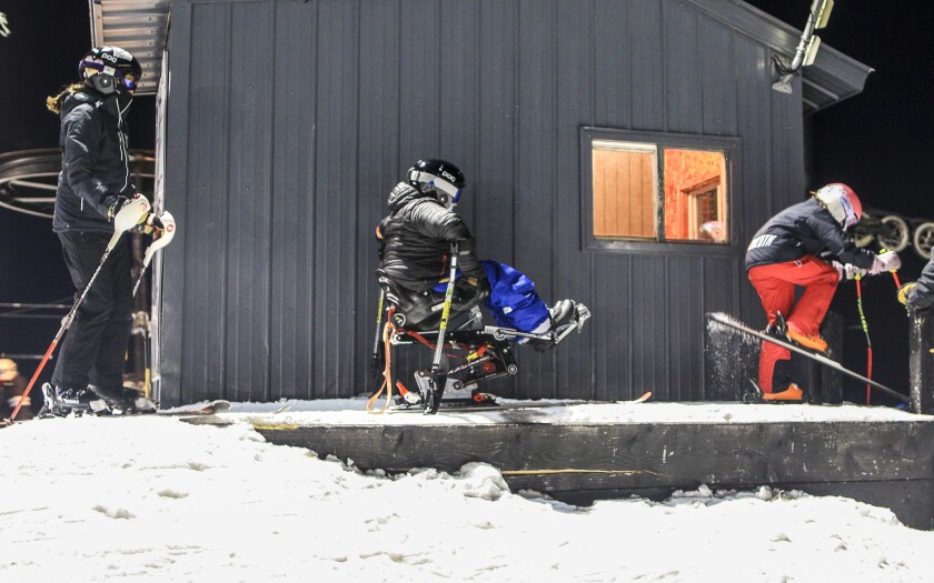 030120.O.DNT.MONOSKI.C05.jpg