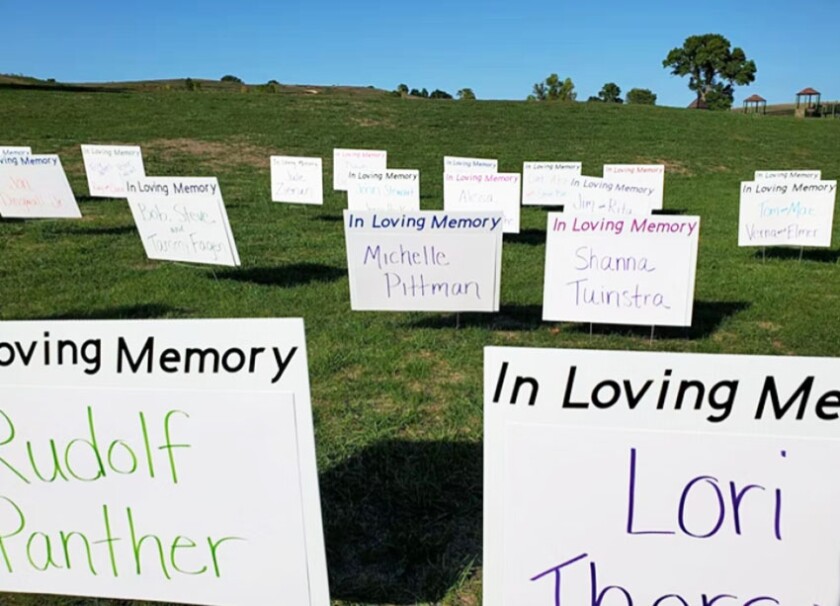 remembrance run signs.jpg