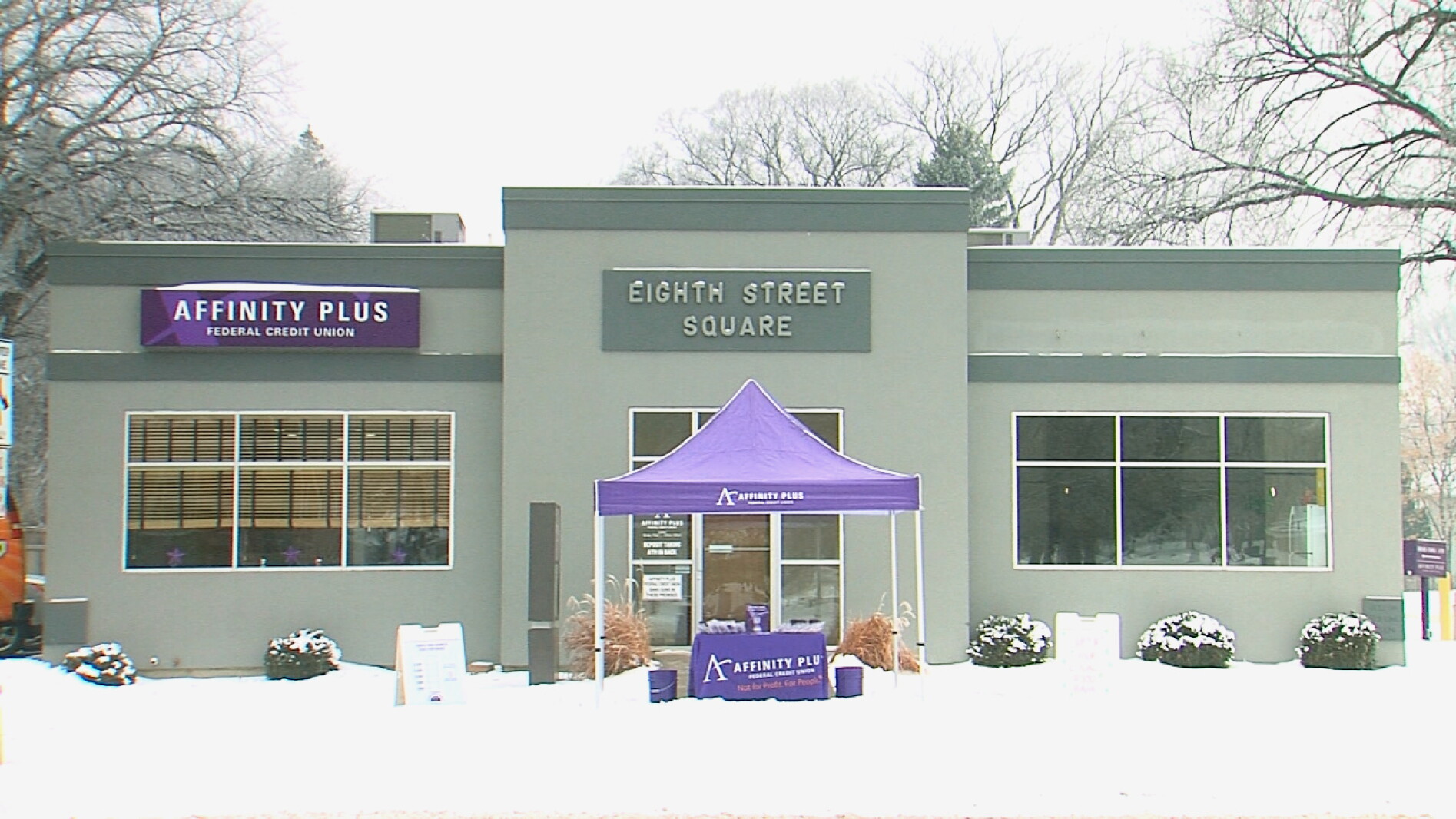 Affinity Plus Counter Check Moorhead's Affinity Plus wraps up fundraiser with Coins for a Cause ...