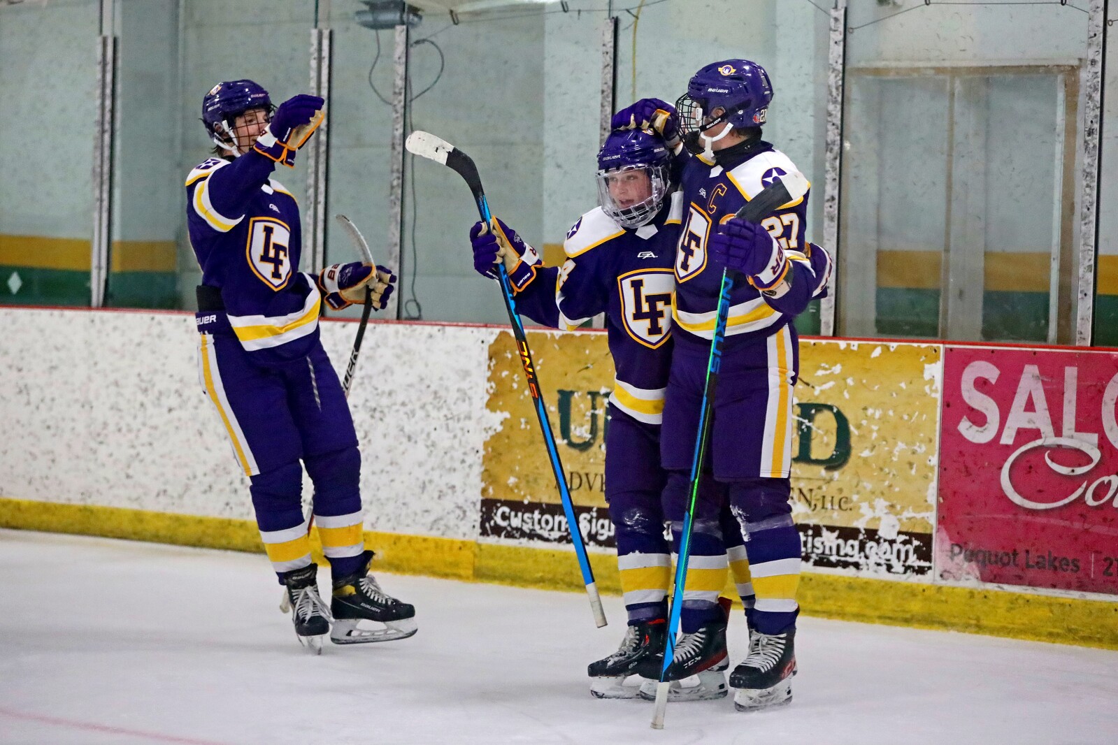 Little Falls vs Northern Lakes on Wednesday, Dec. 28, 2022, at Breezy Point Hockey Center.