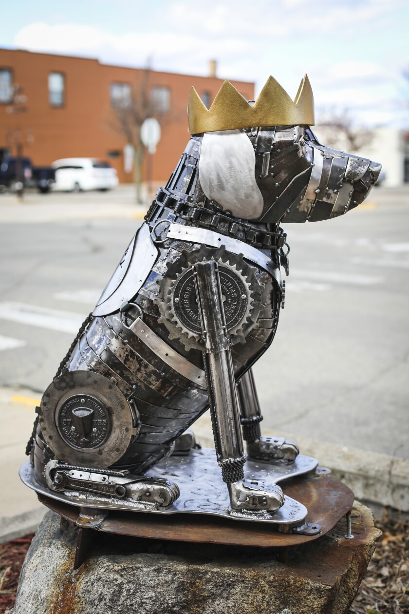 052522.N.BP.SCULPTURES - King Norway 2.jpg