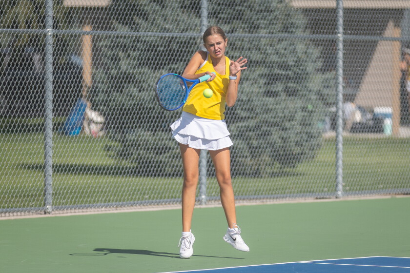 091726.Tennis_Mitchell-Huron-3.jpg