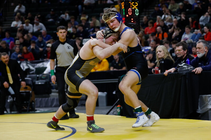 Parker Richards Commits to Wrestle at Minnesota State Mankato