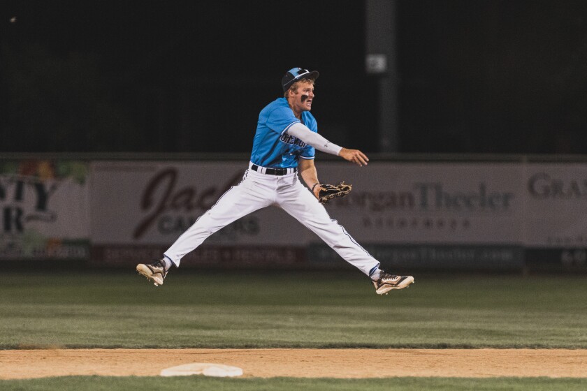 8-5-22StateAmateurBaseballDimock-EmeryvHartford-Humboldt-65.jpg