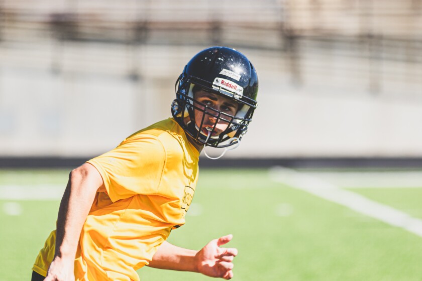 8-8-22HighSchoolFootballPracticeMitchell-15.jpg