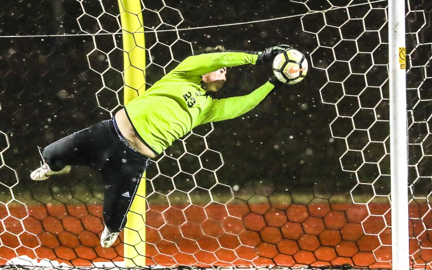 090321.DNT.DenfeldSoccer_2.jpg