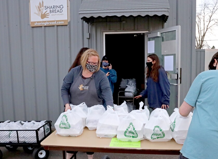 042321.N.BD.SoupKitchen5.jpg