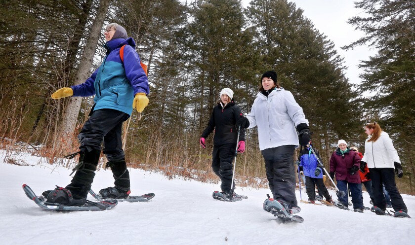 3065182+010216.N.DNT_.SNOWSHOEc3.jpg