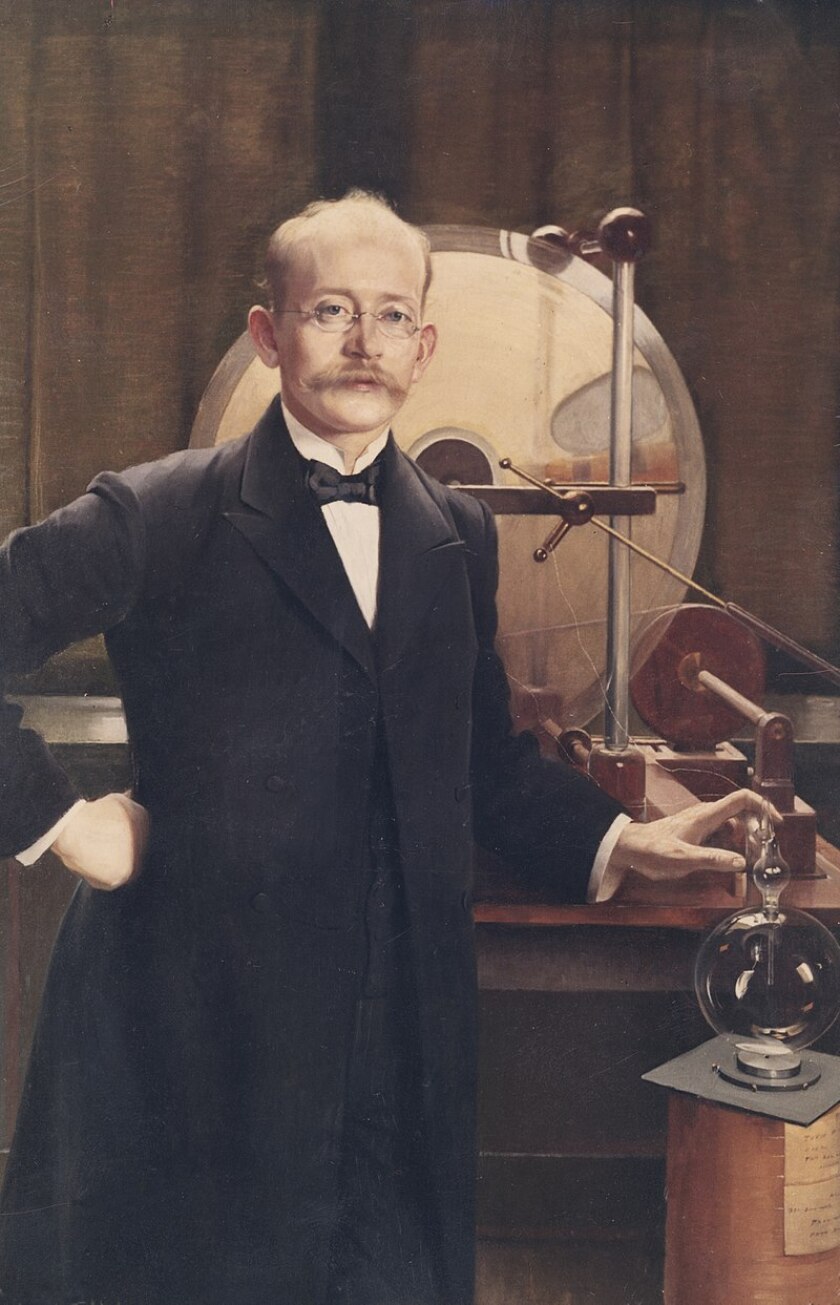 Kristian Birkeland 1900 portrait public domain.jpg