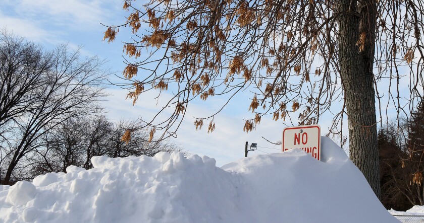 snow no parking sign 031623.jpg