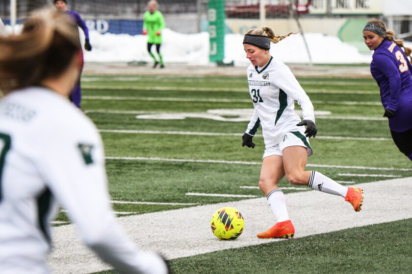 111622.S.BP.BSUWSOC2 Lexi Larson.jpg
