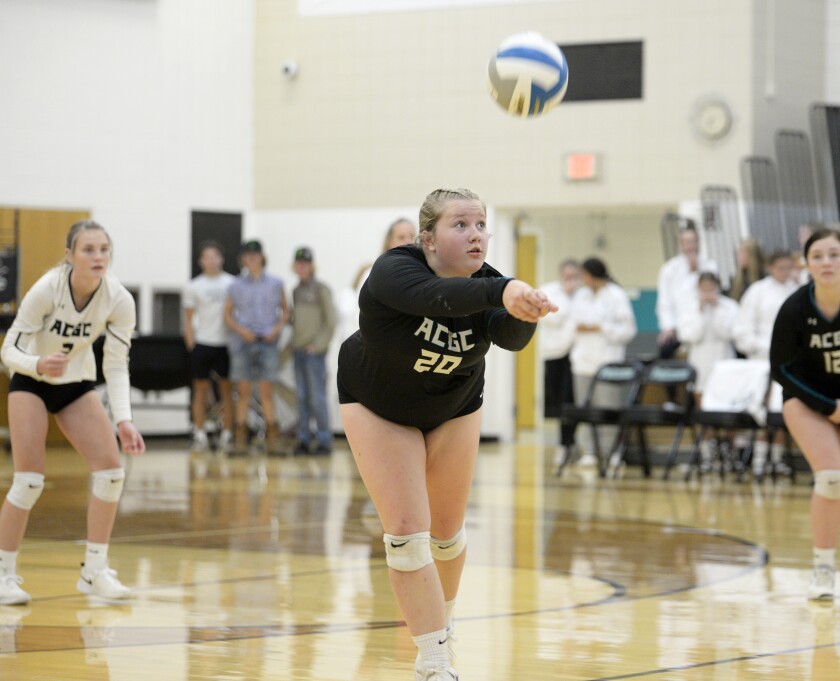 092622.S.WCT.FALCONS.VOLLEYBALL.SCHULTZ.jpg