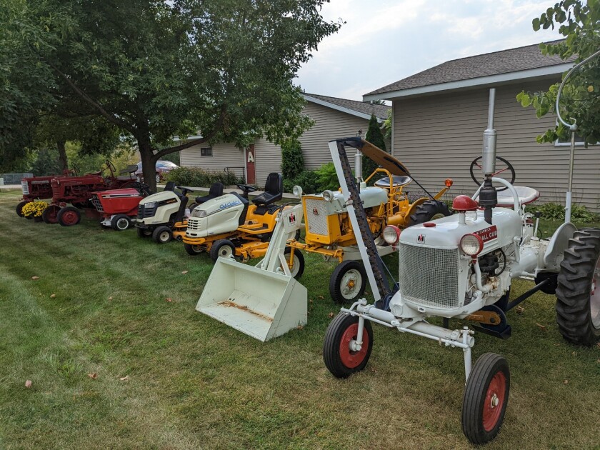 Farmall2.jpg