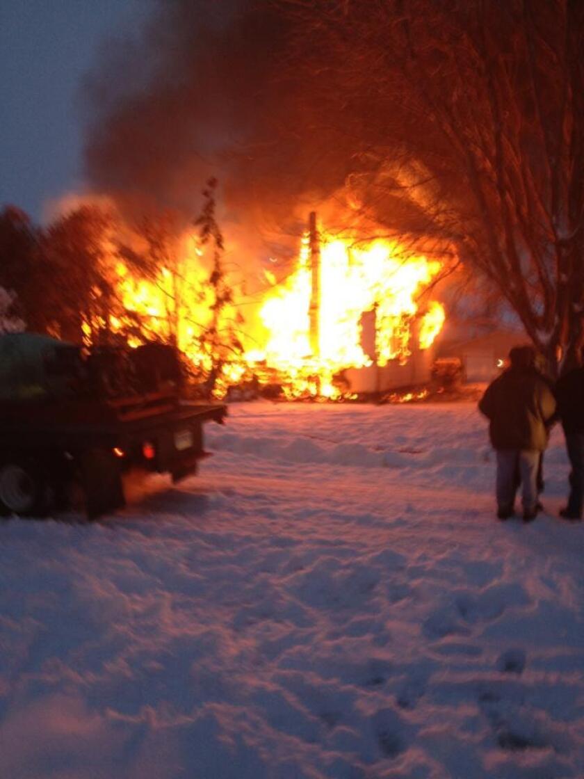 Alexandria fire and onlookers