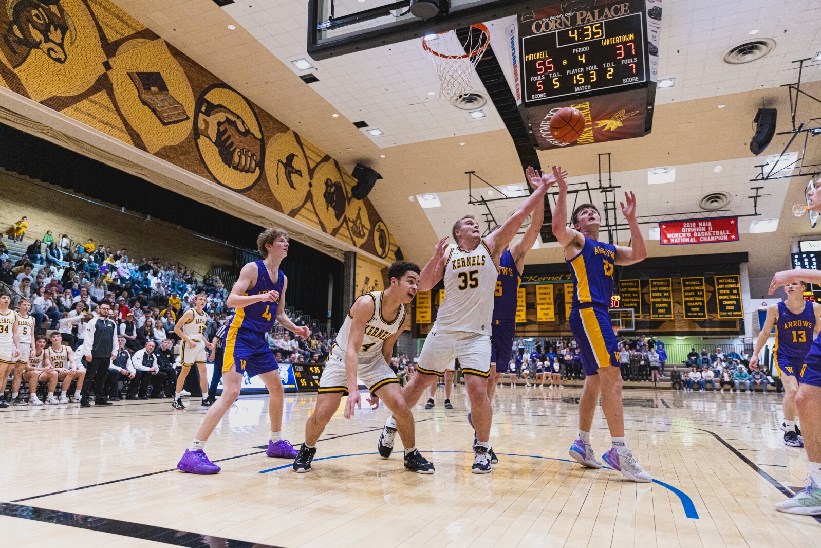 3-4-23MitchellvsWatertownSoDak16Boys-33.jpg