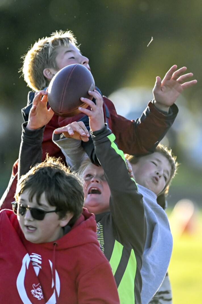 102821.AvonFootball21.jpg