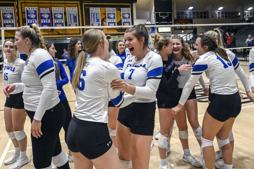 112221.S.DR.DWUVBALL11.jpg