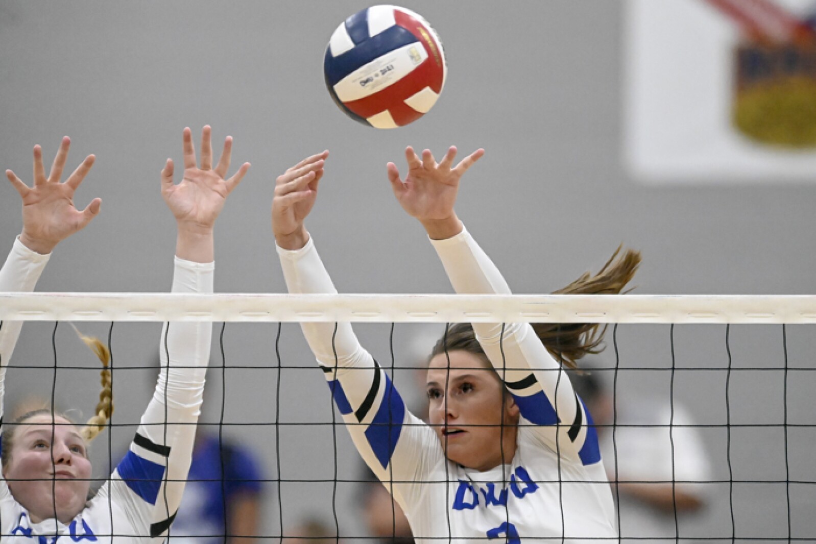 100521.DWU-DSUVball7.jpg