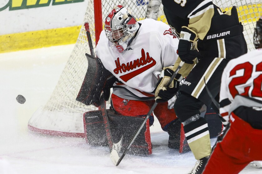 high school boys playing hockey