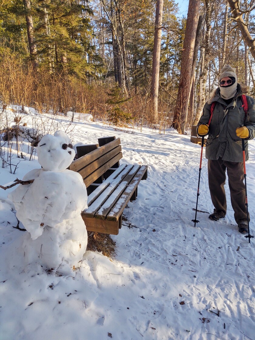 021721.N.PRE.SnowmanBench.jpg