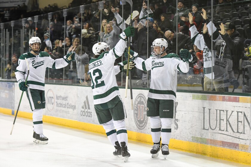 011222.S.BP.BSUMHKY Elias Rosen goal celebration.jpg