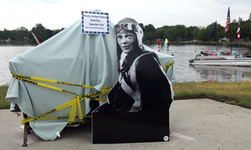 Amelia Earhart looks to the skies in Worthington once again, as statue