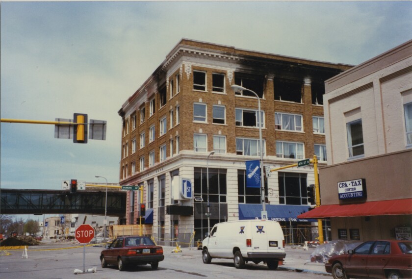 1997FloodFEATHelgeson.jpg
