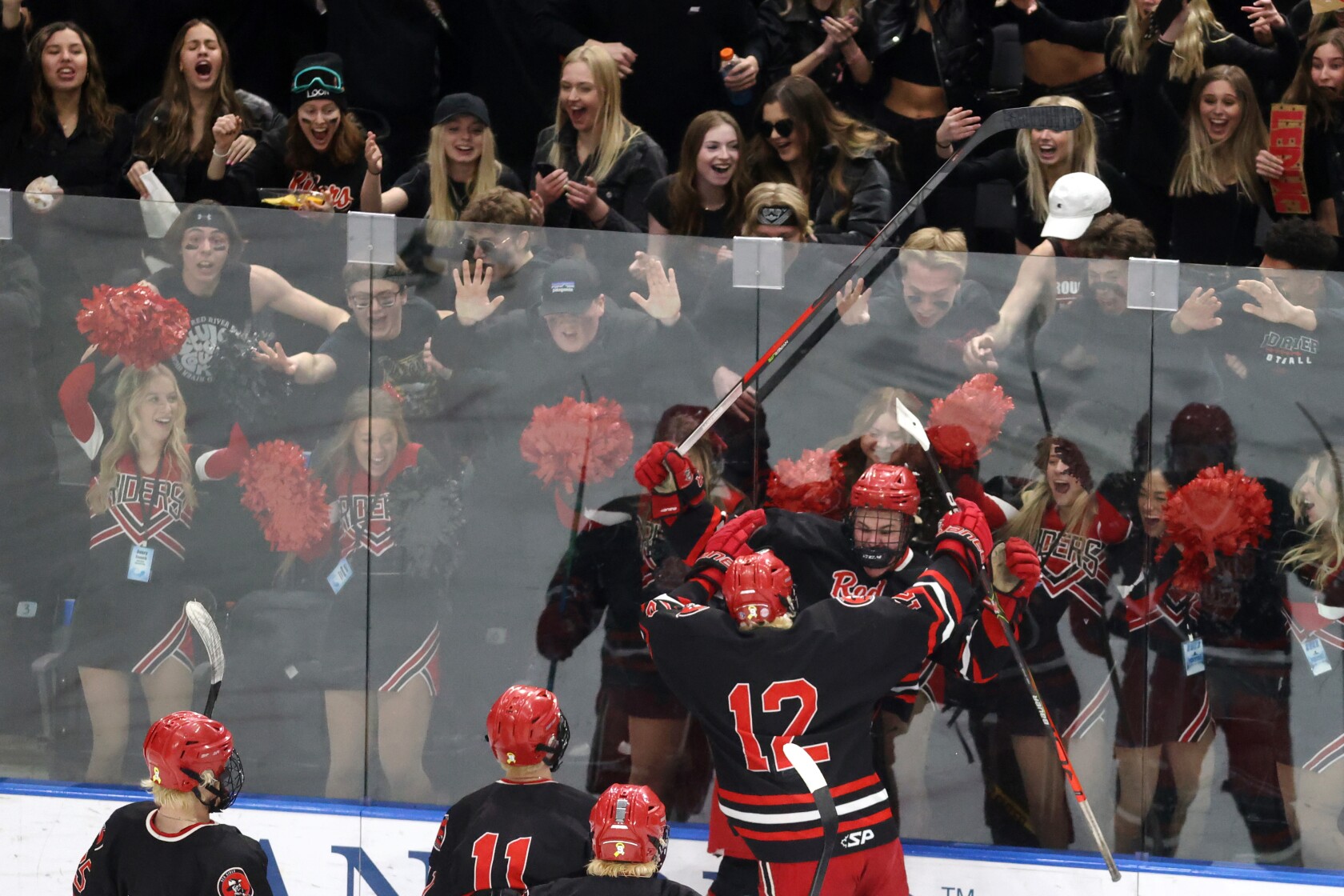 Grand Forks Red River wins boys state hockey championship again Grand Forks Red River wins boys state hockey championship again