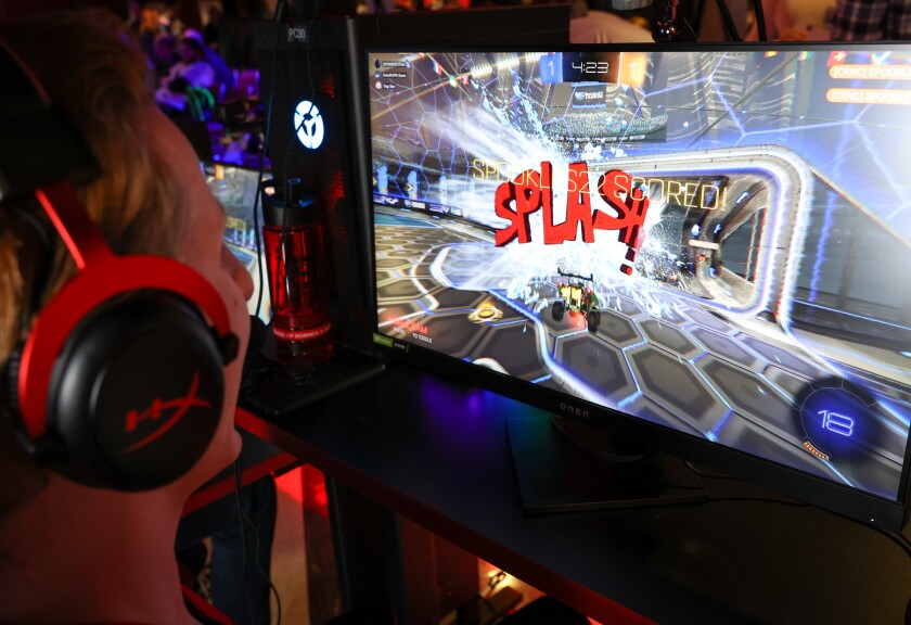 SCSU Esports_03.jpg