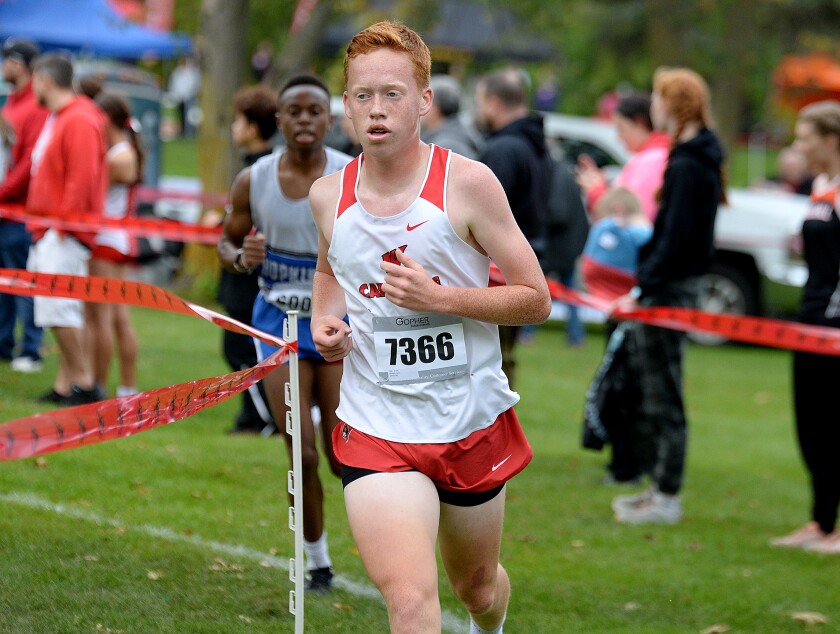 Willmar freshman Soren Newberg reaches the midway point during his race at the Willmar Invitational on Saturday, Oct. 1, 2022 at Eagle Creek Golf Club in Willmar.