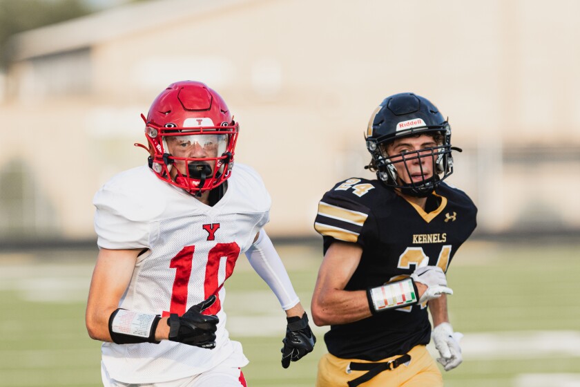 8-26-22FootballMitchellvsYankton-18.jpg