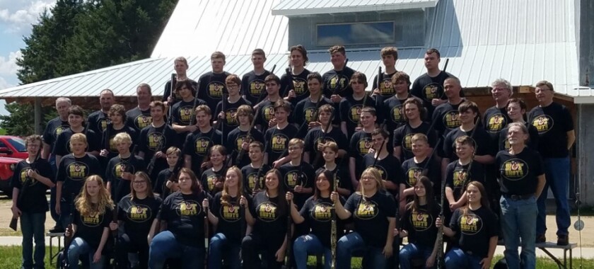 Team Photo Spring 2022.jpg