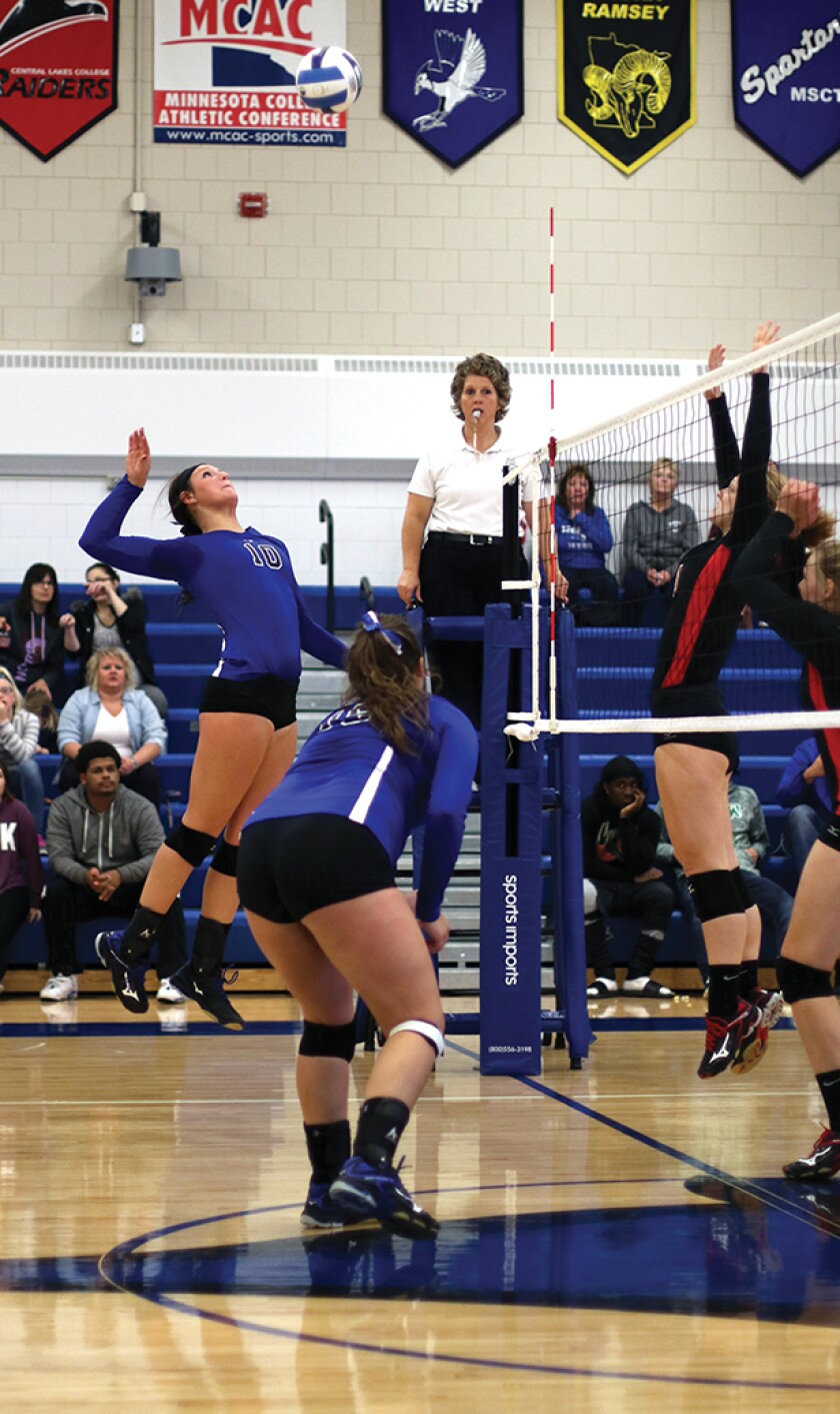 3733924+MN West Volleyball vs Ridgewater 4 rgb.jpg