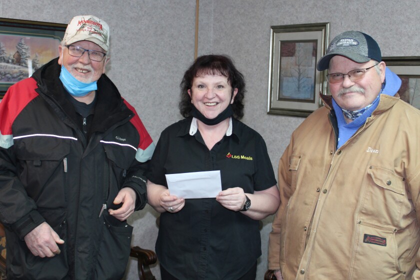 Park Rapids Minnesota Darkhouse and Angling Association pays it forward