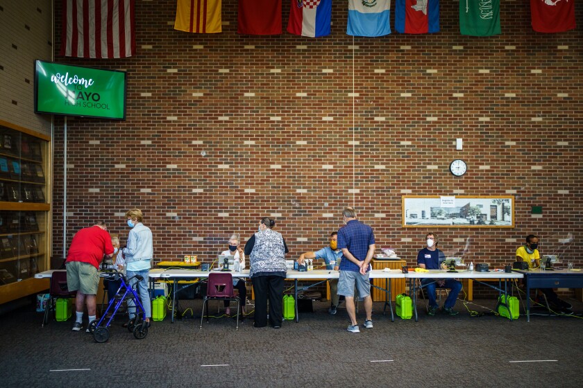 081120.N.RPB.PRIMARY.DAY.01206.jpg