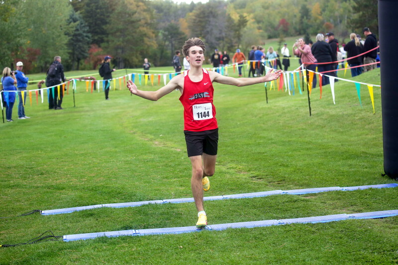 Duluth East Sophomore Claims Swain Invitational Golf Championship