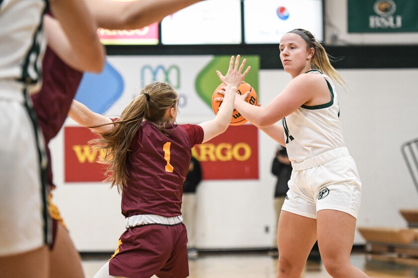 112622.S.BP.BSUWBB Maddie Schires.jpg