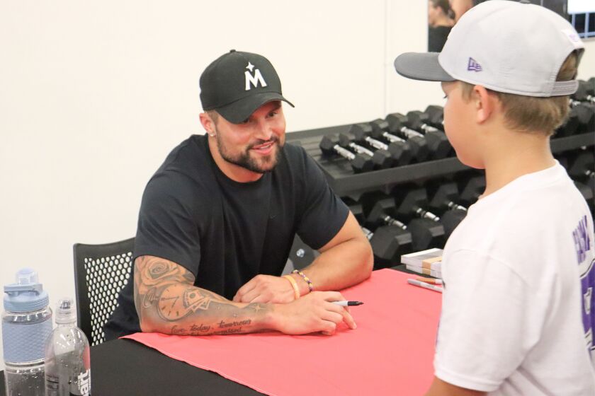 Blake Cashman Vikings Sauk Rapids ETS Appearance 071325 5