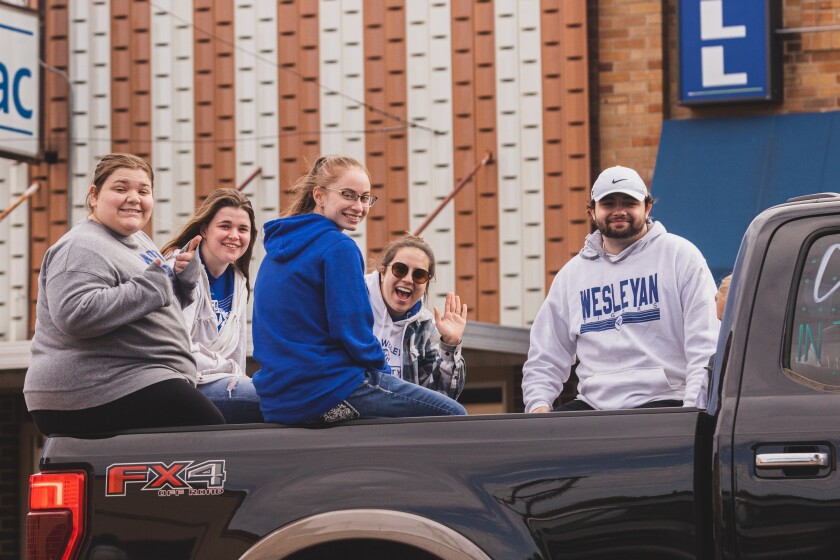 10-1-22DWUBlue&WhiteDaysParade-35.jpg