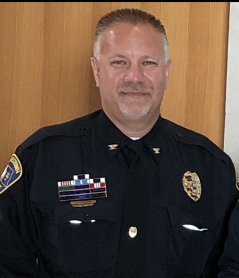 Jamestown Chief of Police Scott Edinger receives award for his work Jamestown Chief of Police Scott Edinger receives award for his work