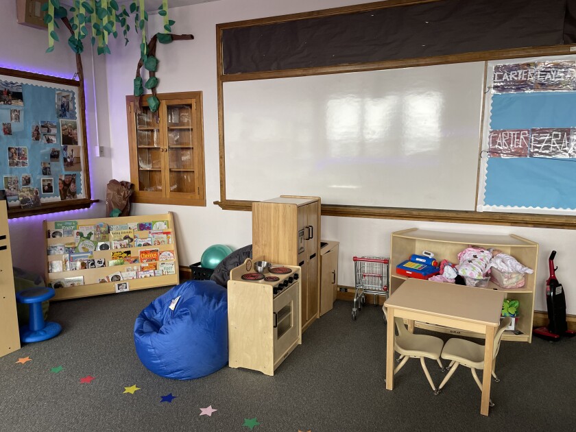O vedere din interiorul unei săli de clasă de educație specială pentru copii timpurii din clădirea Hagen din Dickinson.