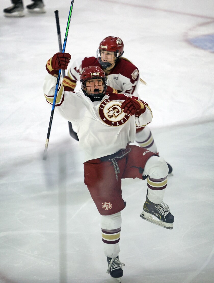 022522.s.ff.StateGHockeyQtr1