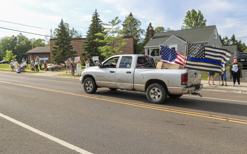 071420.N.DNT.FLAGS.C06.jpg