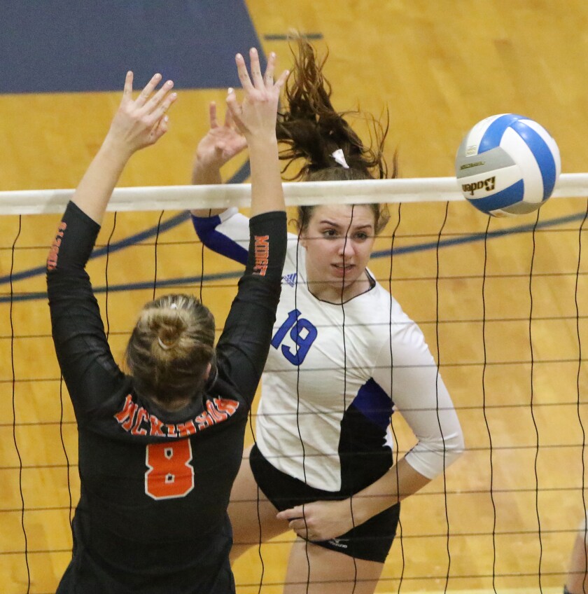 wda volleyball dhs 8 jhs 19.jpg