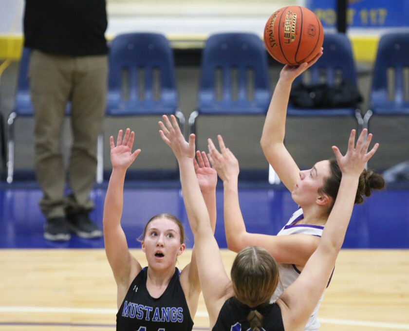 Sacred Heart weathers the storm, comes out with Section 8A girls ...