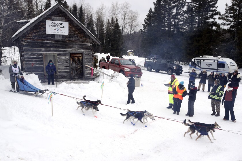 Musher arrives at checkpoint.