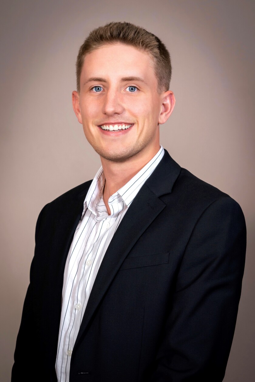 Riley Akervik Headshot.jpg